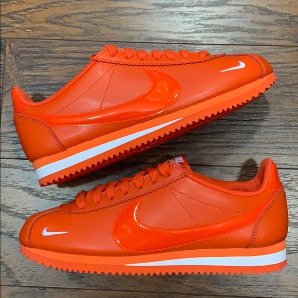 nike cortez team orange